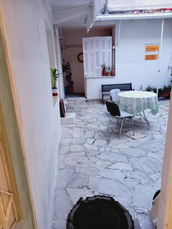 칼라마타 Στην Αυλή Της Ράχης 아파트 외부 사진